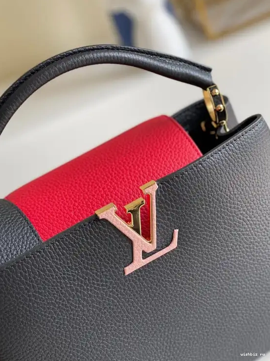 WIS CAPUCINES LOUIS VUITTON PM 0521